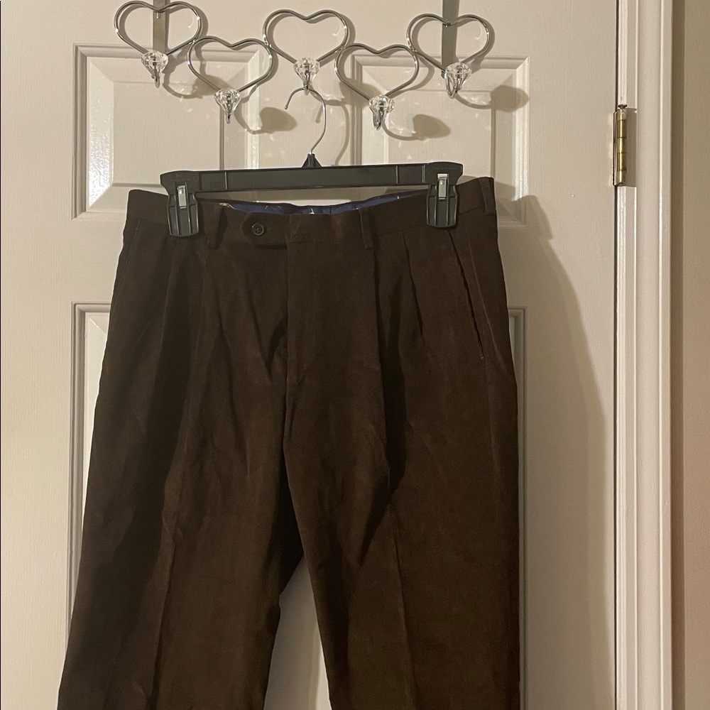 Men's Brown Corduroy Pleated Front Pants Size 34/30. EUC